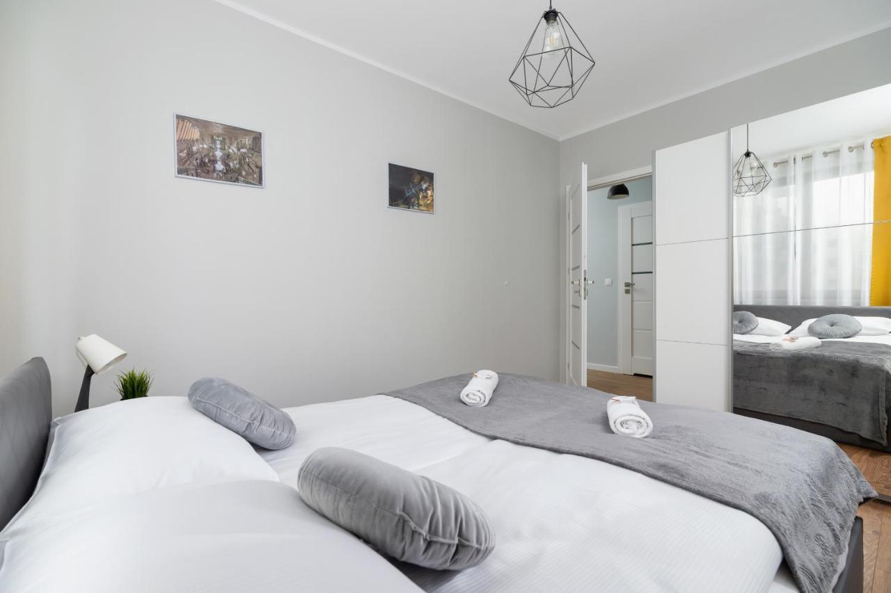 Apartment Cystersów Cracow by Renters Cracóvia Exterior foto
